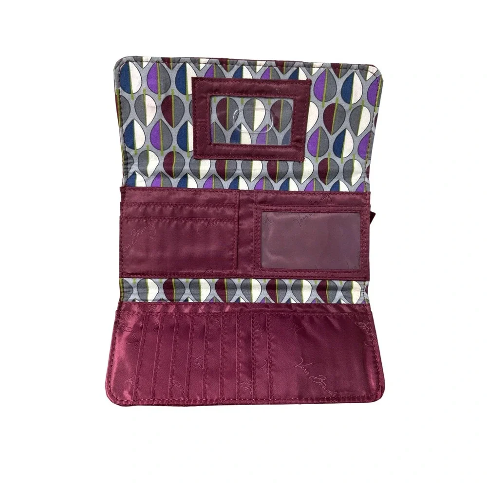 Vera Bradley items features will